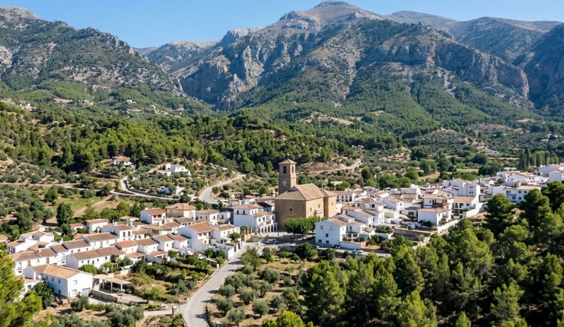 Vista del municipio de Alfacar en la Sierra